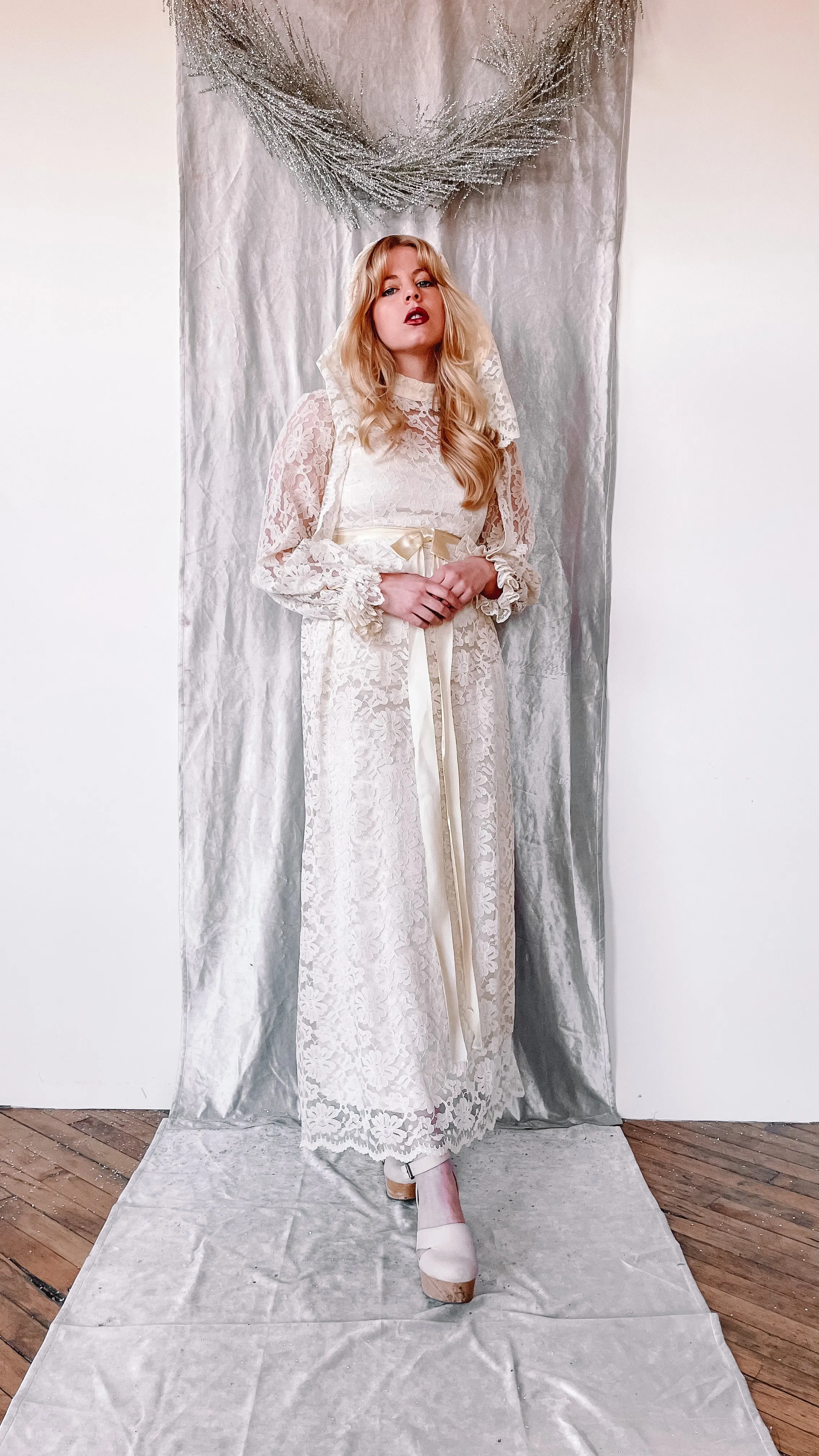 1970s Beloved high-neck lace gown, wedding dress, sz. S