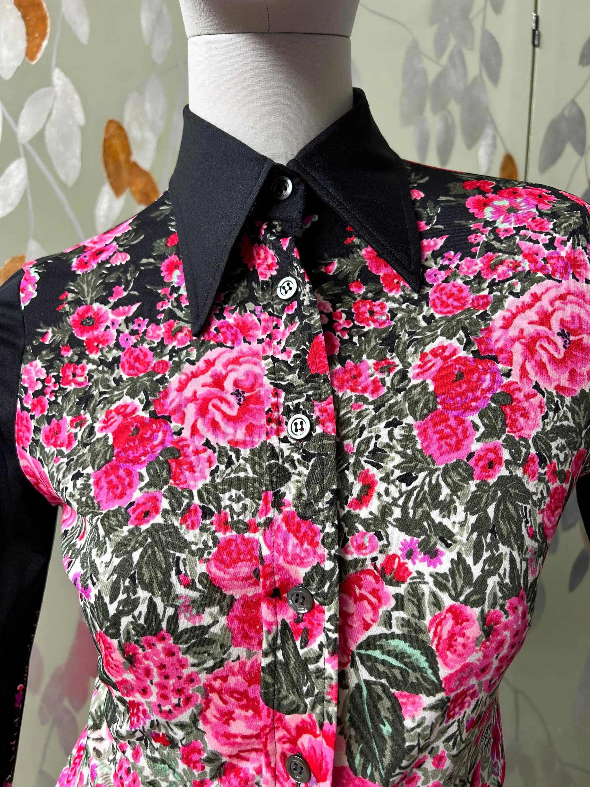 1970s Pink Floral Silk Jersey Blouse, Made in Italy, Small