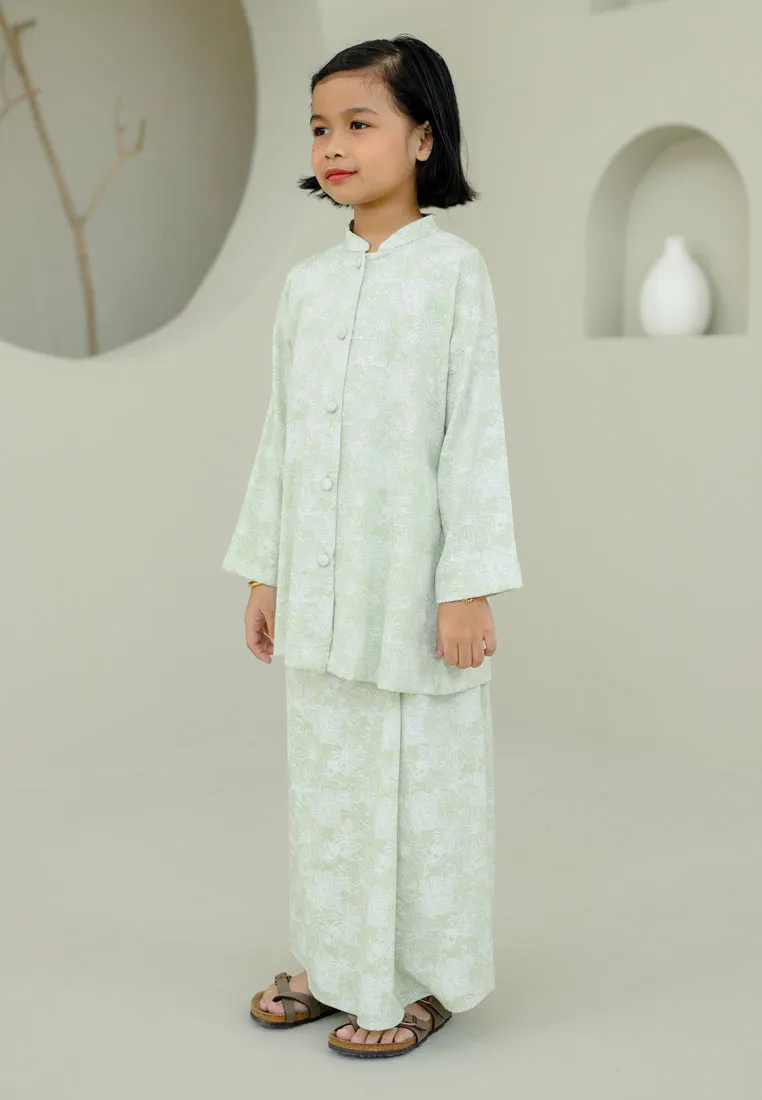 Aman Girl (Mint Green)