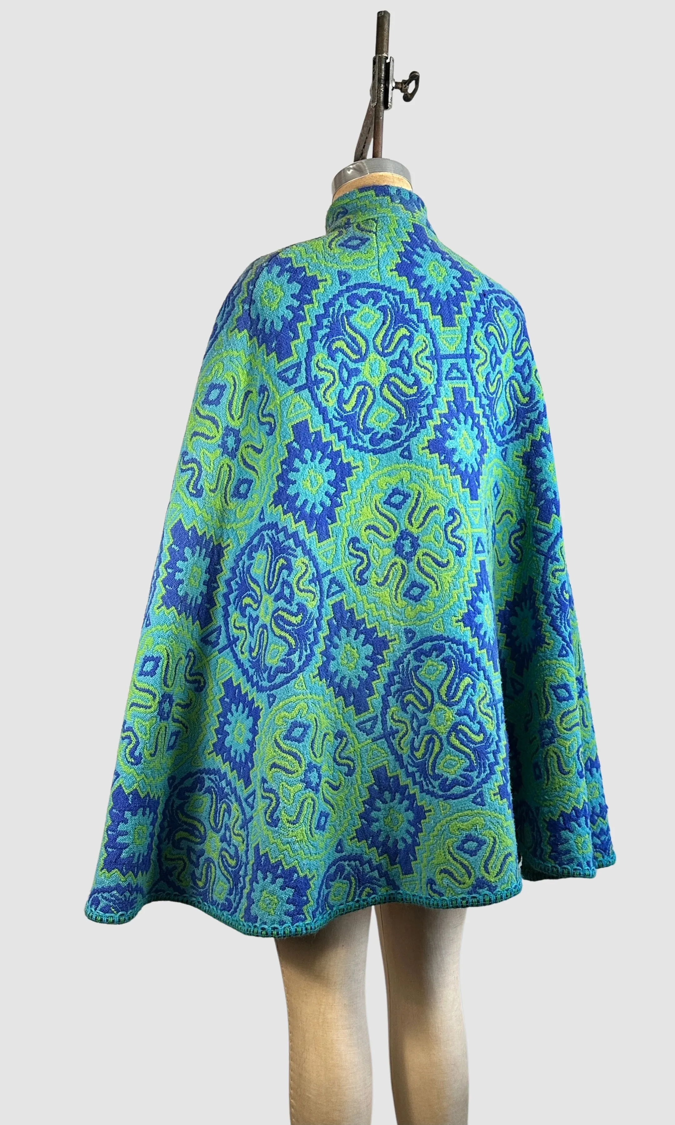 HEAD PONCHO 60s Psychedelic Tapestry  Small Medium