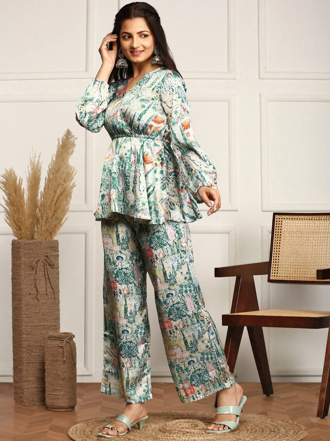 ISHIN Women Printed Top & Trouser