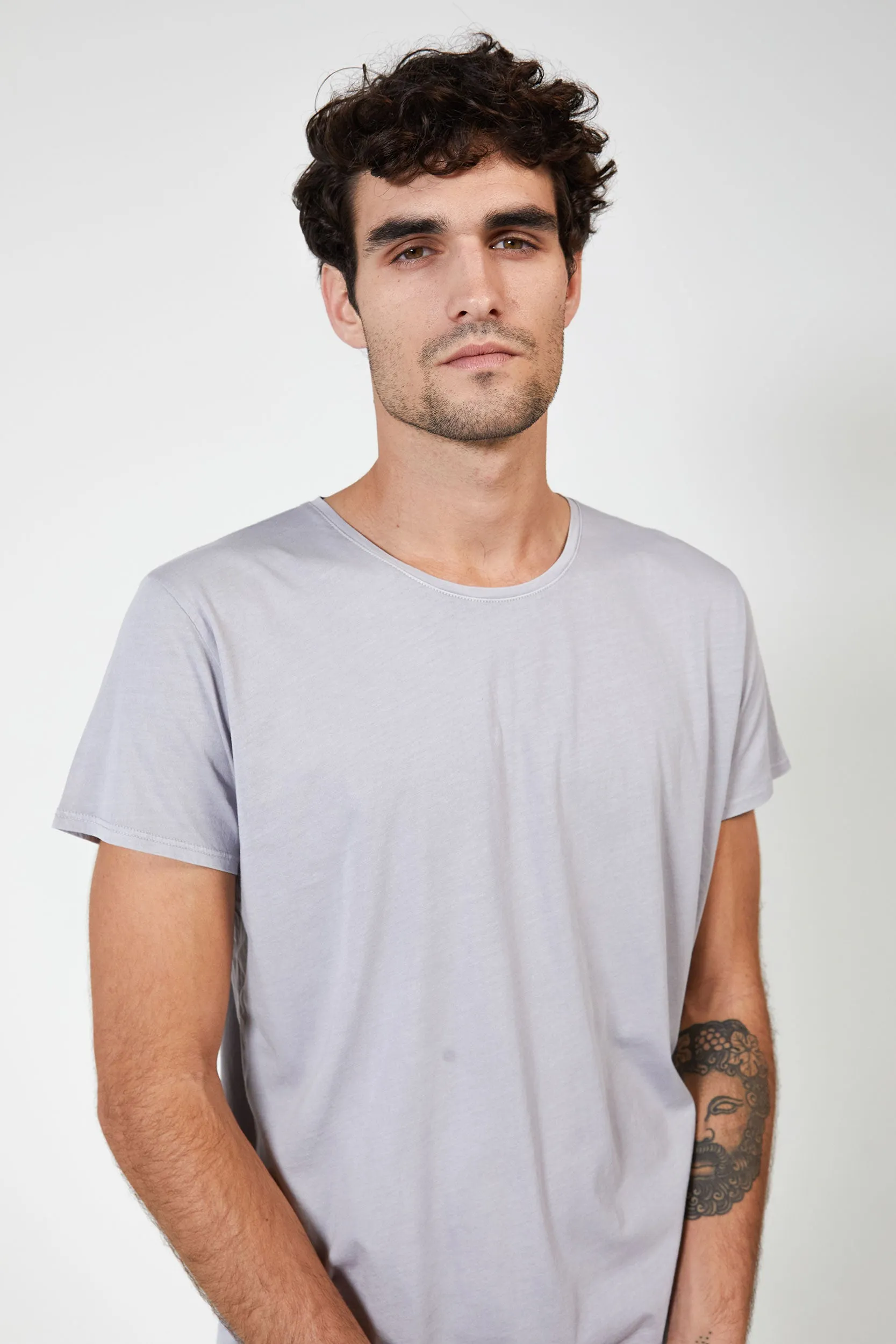 RYDER TEE - GREY WASH